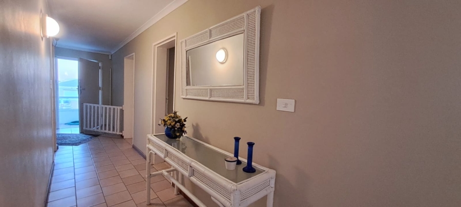 5 Bedroom Property for Sale in Vermont Western Cape
